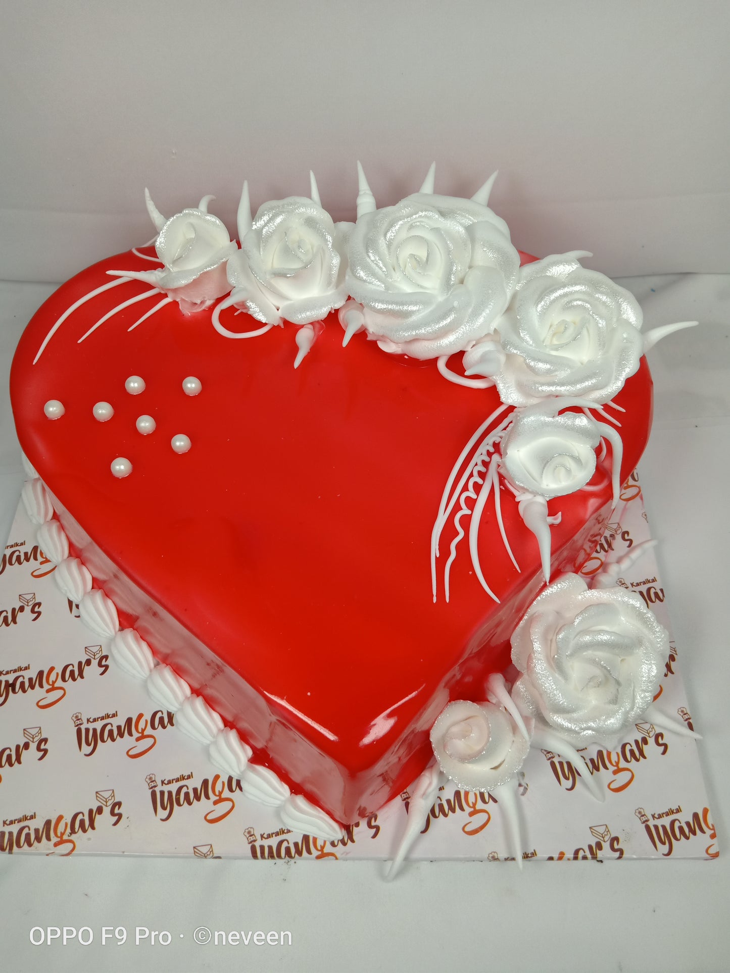 Hearten Strawberry Fresh cream cake