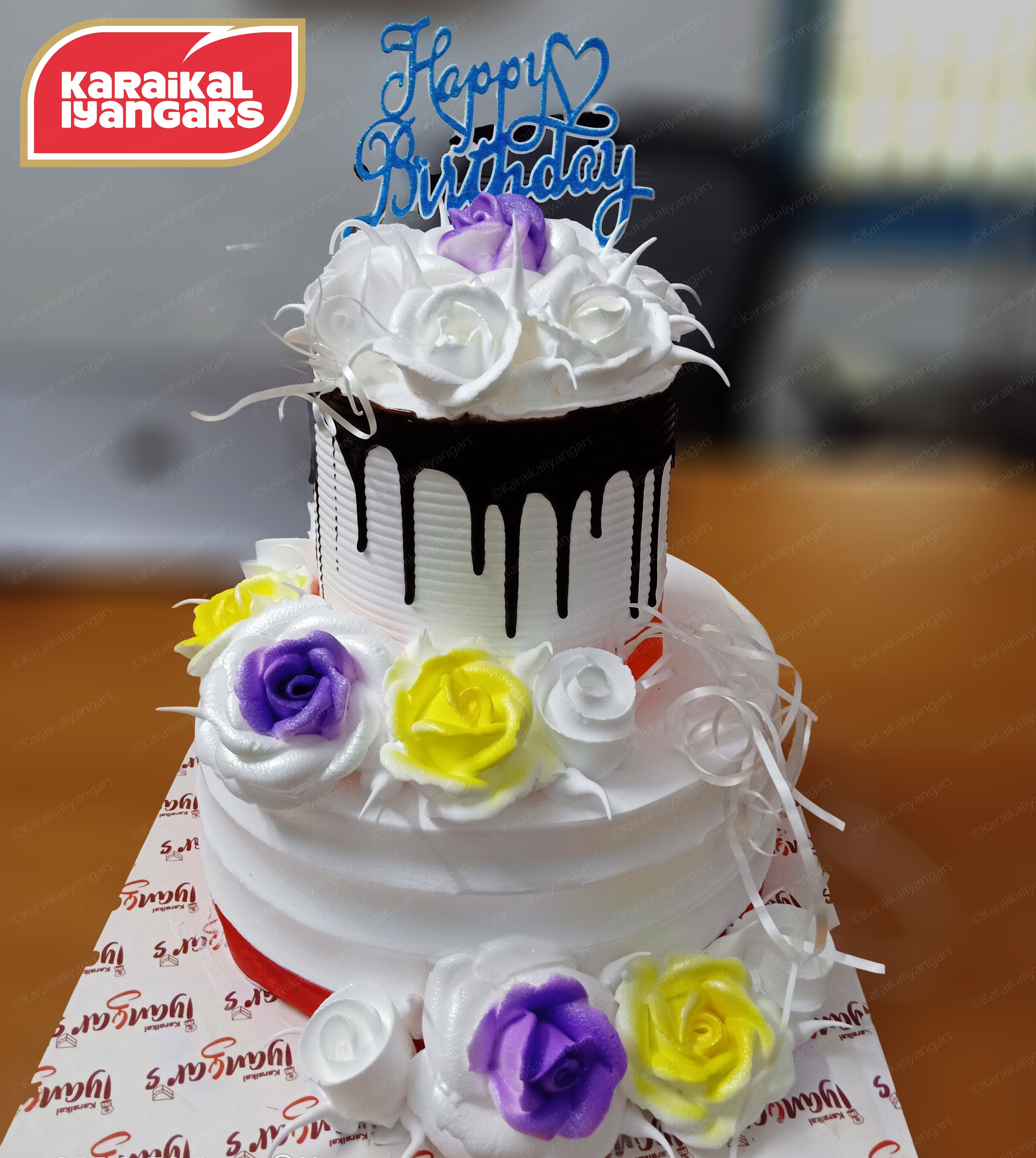 Heart Anniversary cake | Simple anniversary cakes, Happy anniversary cakes, Anniversary  cake designs